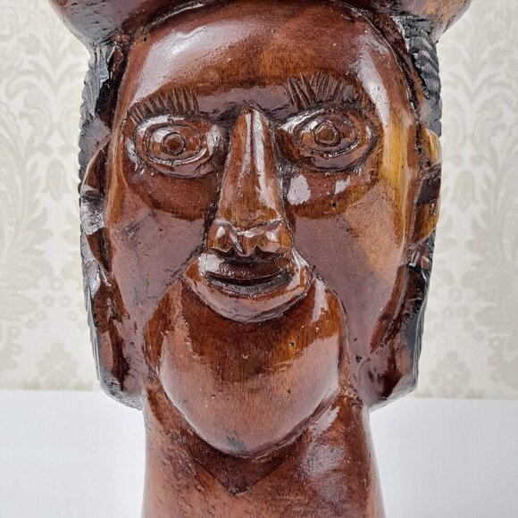 Vintage Hand Carved Wooden Sculpture Man King Wearing Crown Free Standing Heavy - Picture 2 of 11